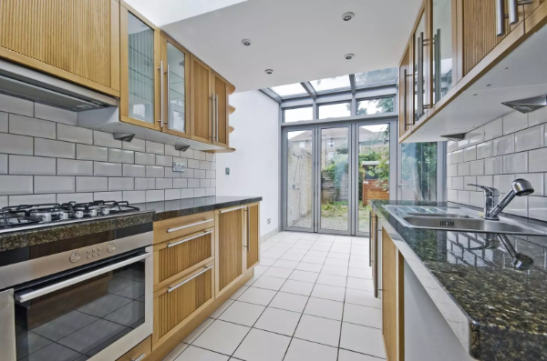 Durable And Robust - Benefits Of Tiling Your Kitchen